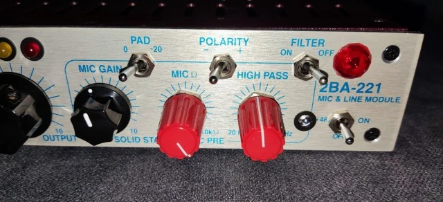 Summit Audio 22ba 221 Mic/Line Preamp