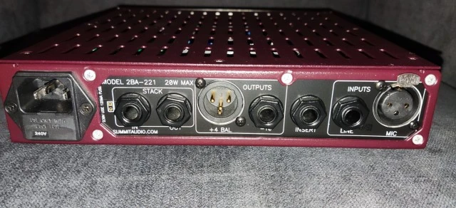 Summit Audio 22ba 221 Mic/Line Preamp