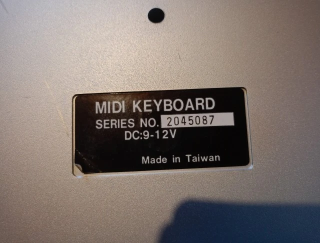 M-Audio Radium 61 midi keyboard USB