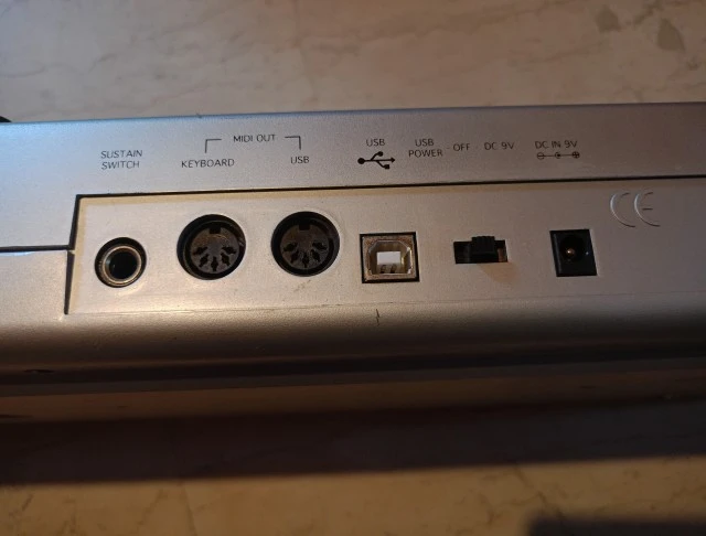 M-Audio Radium 61 midi keyboard USB