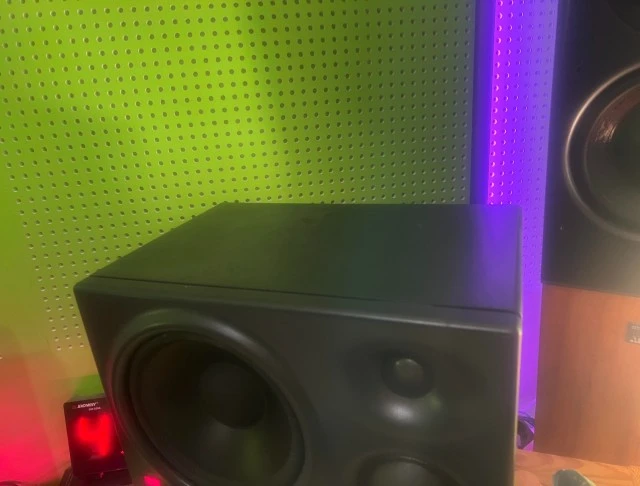 Klein &amp; Hummel O300 Studio Monitors