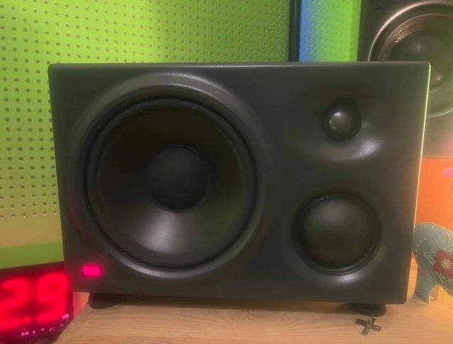Klein &amp; Hummel O300 Studio Monitors
