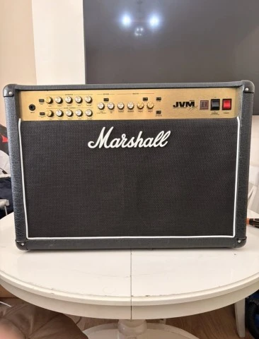 Marshall JVM 205C 2x12 50w + MIDI Footswitch