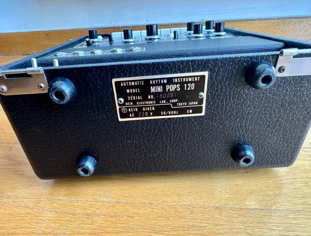 Vintage KORG Mini Pops 120 Automatic Rhythm Instrument.