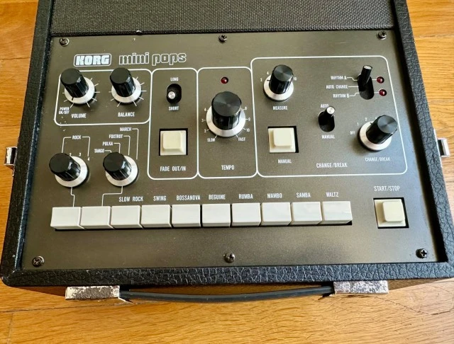 Vintage KORG Mini Pops 120 Automatic Rhythm Instrument.