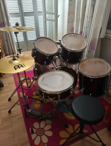 Drums Ludwig με πιατίνια Meinl HCS