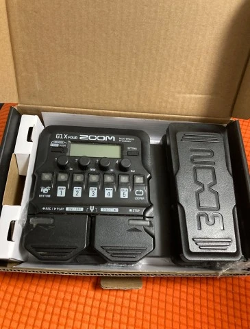 Zoom G1X four guitar multi effects pedal