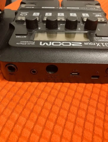 Zoom G1X four guitar multi effects pedal