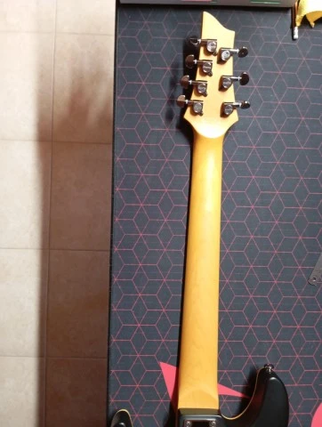 Schecter Demon 7