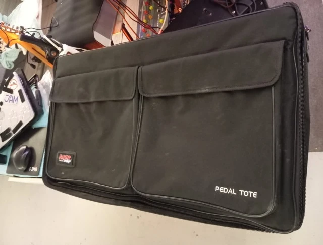 Gator PedalBoard