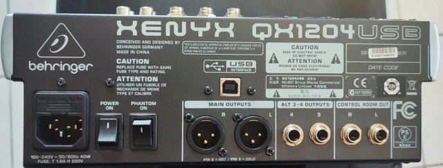 Behringer Xenyx QX1204USB