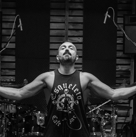Ιδιαίτερα Μαθήματα Drums  Nick Vell 