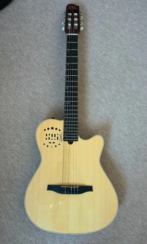Godin Mulitac Nylon Deluxe