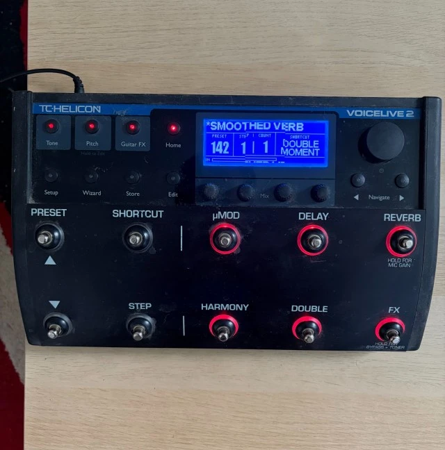 TC Helicon Voicelive 2