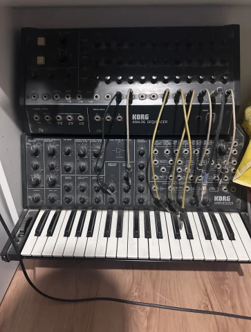 Korg MS-20 analogue synthesizer & sequenser SQ-10