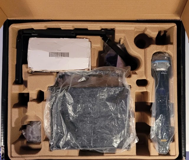 Shure SLX-D4 / Beta58A