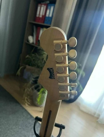 Dukas Custom Stratocaster (Harry Hausel HSS)