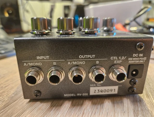 BOSS RV-200 Digital Reverb