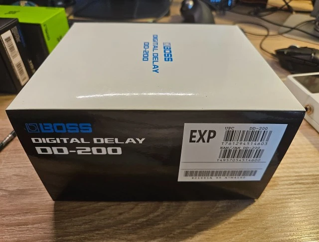 BOSS RV-200 Digital Reverb