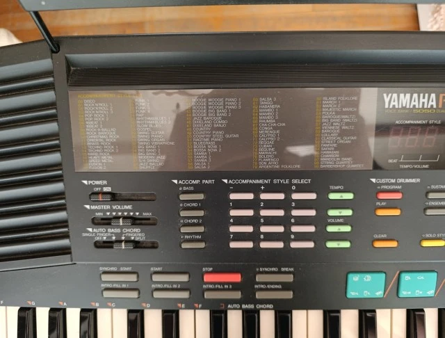 Keybord Yamaha PSR-48