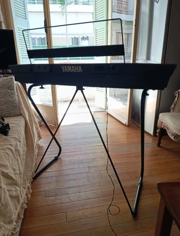 Keybord Yamaha PSR-48