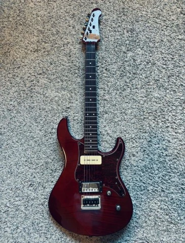 Yamaha Pacifica 611HFM RTB