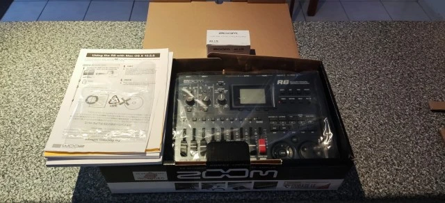 Zoom R8 Multitrack Recorder