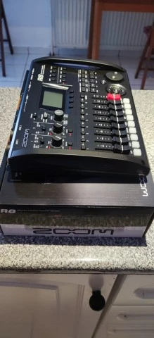 Zoom R8 Multitrack Recorder
