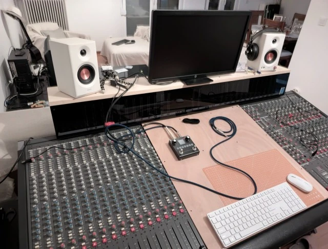 Studio bundle (Mixer, studio monitors, Display etc)