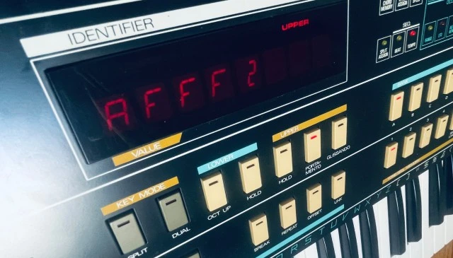  Kawai SX-240 8-voice polyphonic analog synthesizer