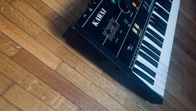  Kawai SX-240 8-voice polyphonic analog synthesizer