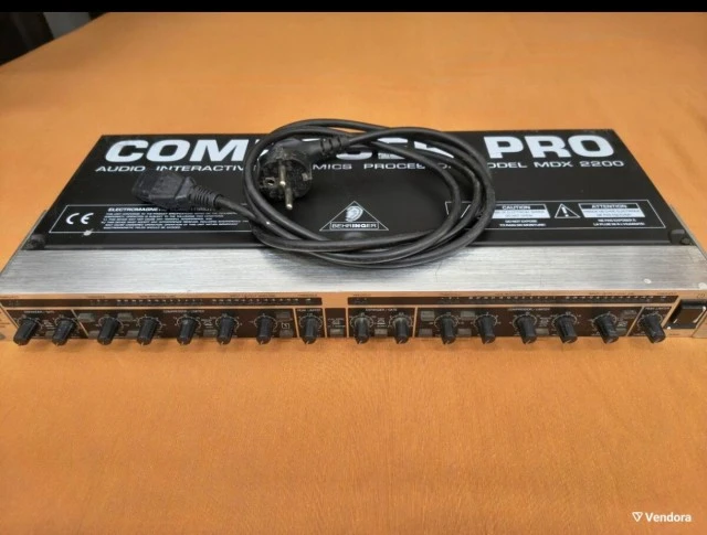 Behringer MULTIGATE PRO XR4400 – Quad Expander / Noise 