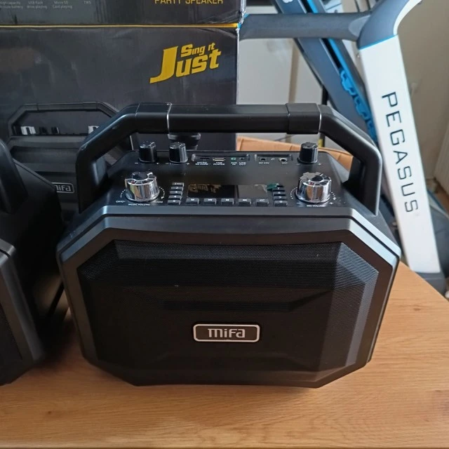 Mifa 520M Ηχεία Karaoke-Party 200W RMS
