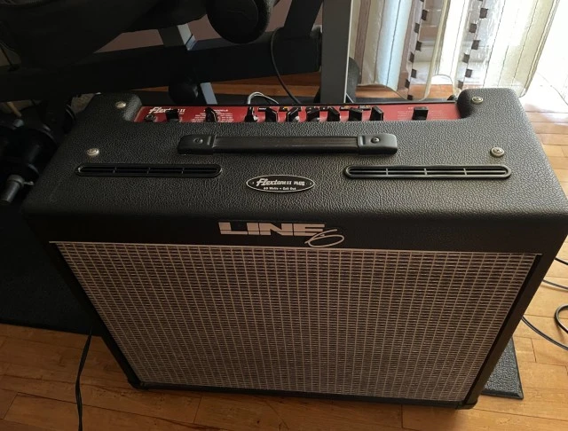 Line 6 Flextone II Plus + Flextone Cab + Floorboard