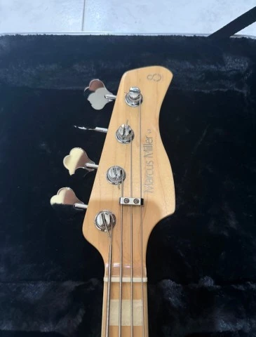 Sire Marcus Miller V7 Swamp Ash Gen 2 