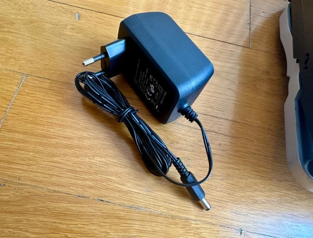 LINE 6 Floor POD Plus Guitar Multi Effects Processor