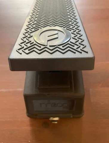 Moog ep-3 expression pedal 