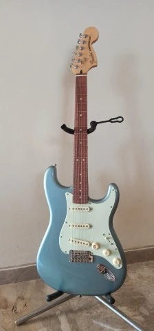 Fender Stratocaster Roadhouse Deluxe