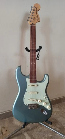 Fender Stratocaster Roadhouse Deluxe