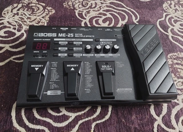 Boss ME-25