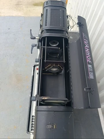 Robert Juliat Ivanhoe CAD900 Follow spot+Flight Case 