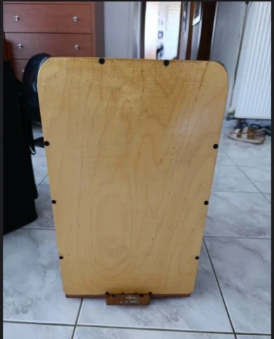 Rendi Handmade cajon 
