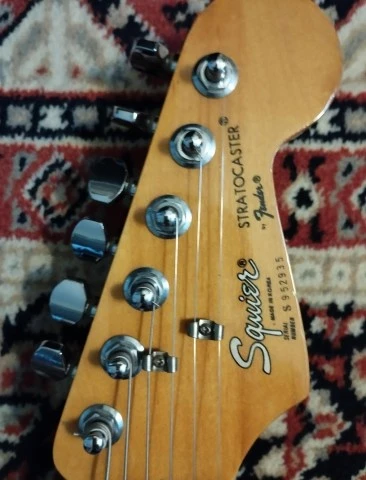 Squier By Fender Stratocaster