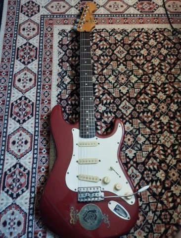 Squier By Fender Stratocaster