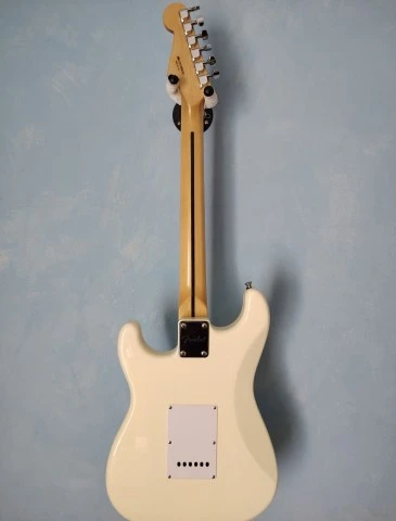 Fender replica 