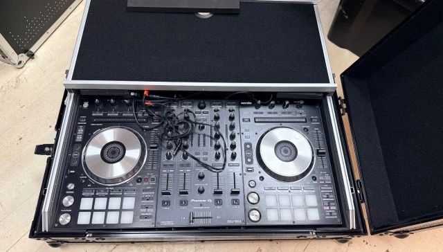 DJ DDJ-SX3 + Cerato + Flight Case