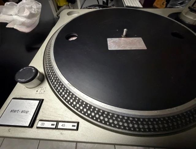 Technics sl 1200 mk2