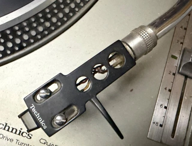 Technics sl 1200 mk2