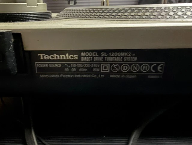 Technics sl 1200 mk2