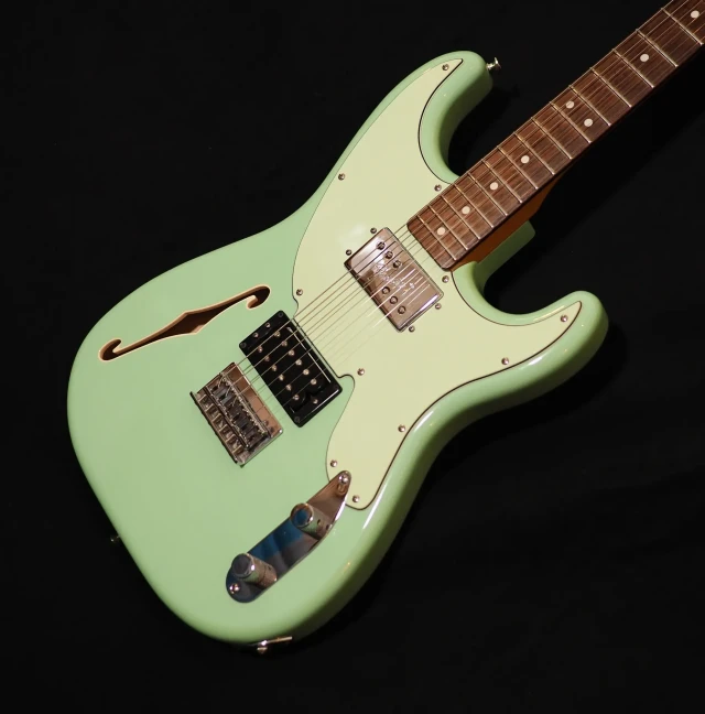 ΖΗΤΕΙΤΑΙ Fender Pawn Shop '72